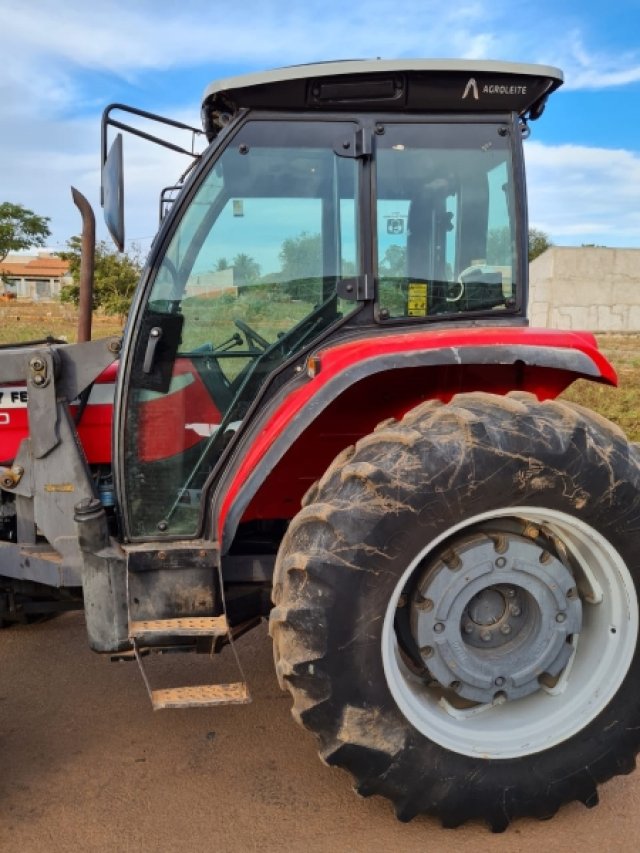 Cabina Trator - Massey Ferguson - MF 4290