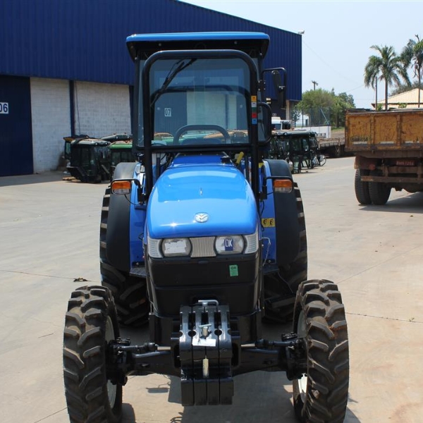 Agricultural Hood - New Holland - NH TT 3880 Agricultural Hood - New Holland - NH TT 3880