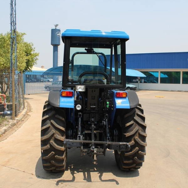Agricultural Hood - New Holland - NH TT 3880 Agricultural Hood - New Holland - NH TT 3880
