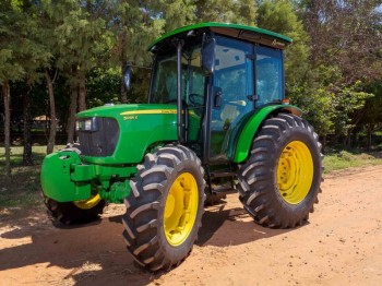 John Deere 5075 E Agricultural Cabin